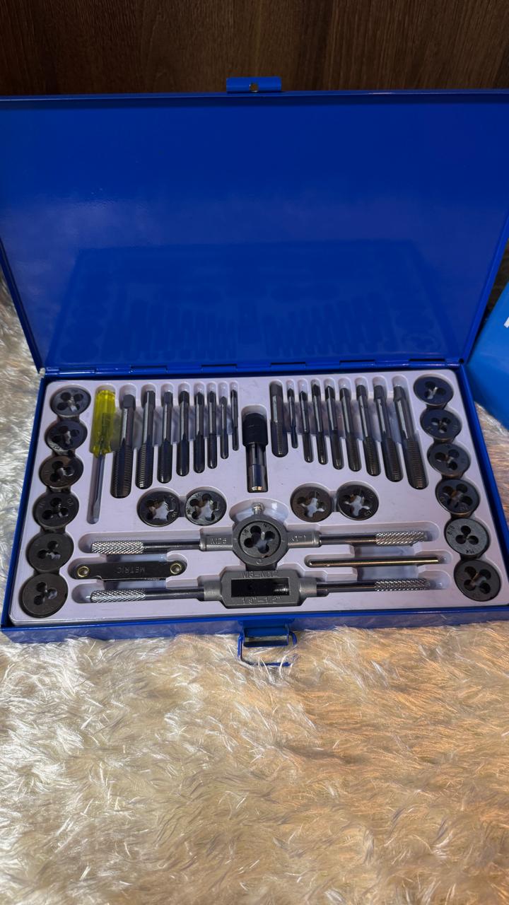 JUEGO PROFESIONAL DE MACHUELOS Y TERRAJAS 40 PIEZAS