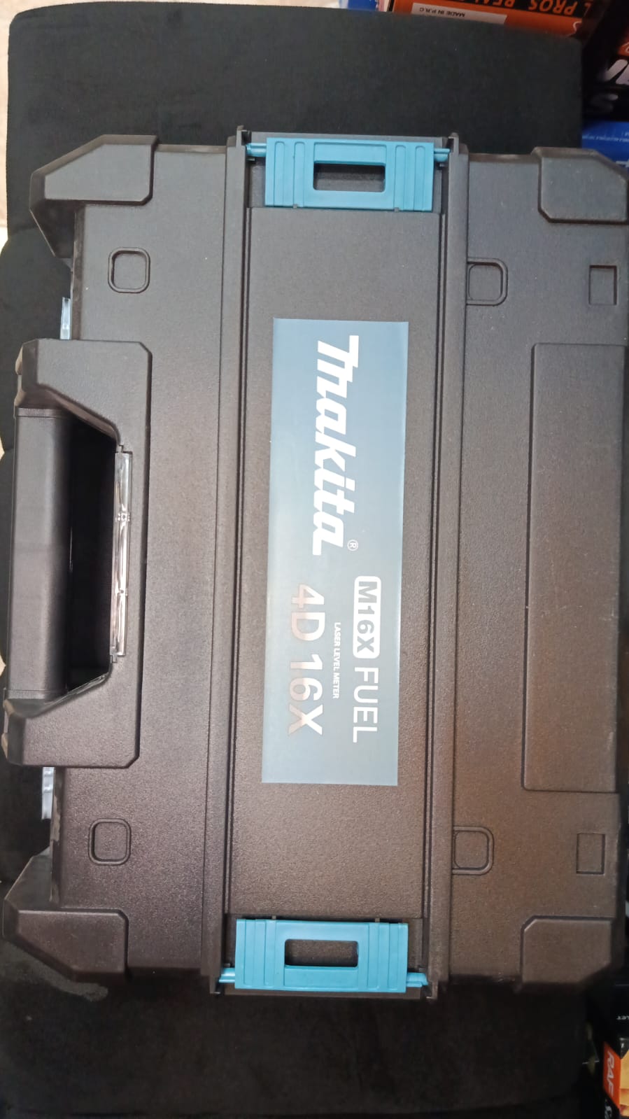 Nivel Láser Verde 4D 360° MAKITA M16X FUEL 16X  Con Control