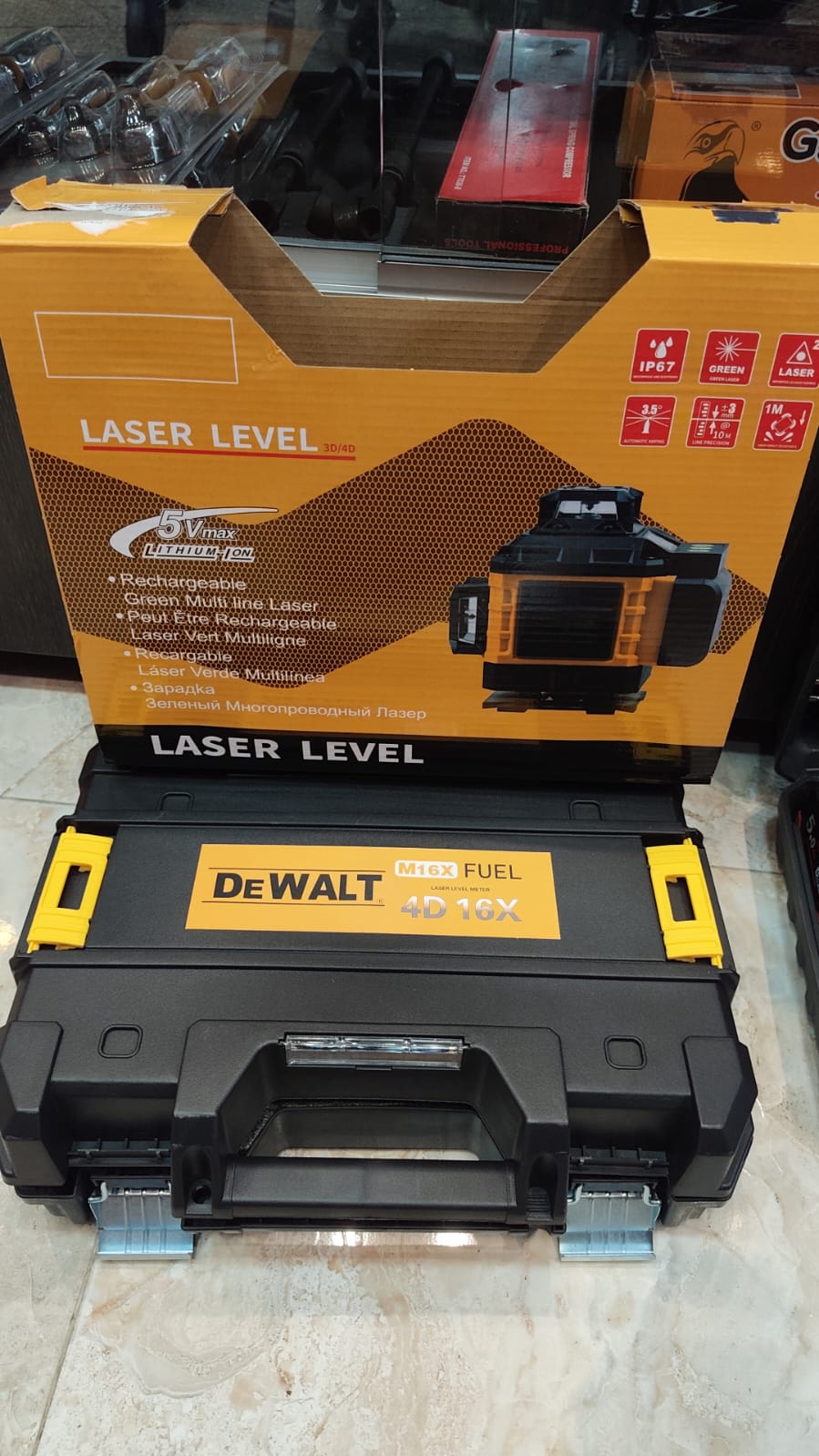 Nivel Láser Verde 4D 360° DeWALL M16X FUEL 16X  Con Control