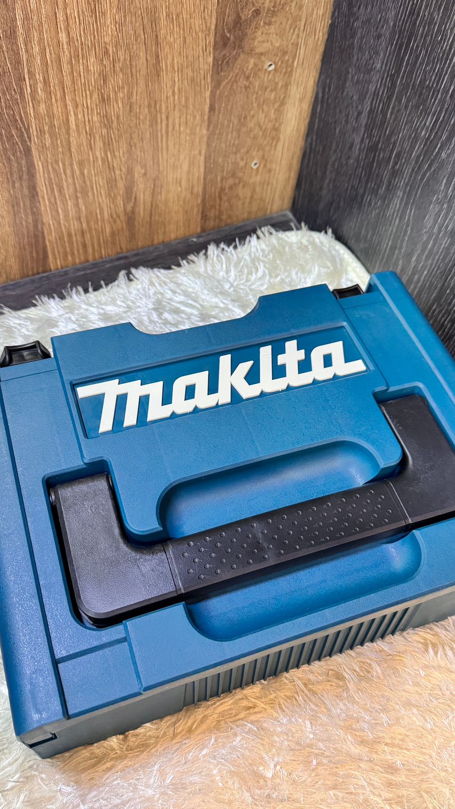 Pulidora Angular Inalámbrica Makita Profesional 8500 R/min